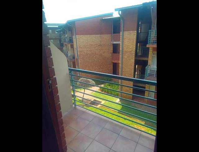 2 BEDROOM APARTMENT FOR SALE IN AUCKLAND PARK